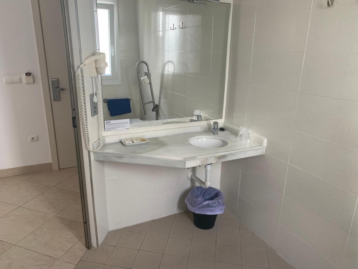 Hostal Tarifa -Recepcion Abierta Las 24H- 외부 사진