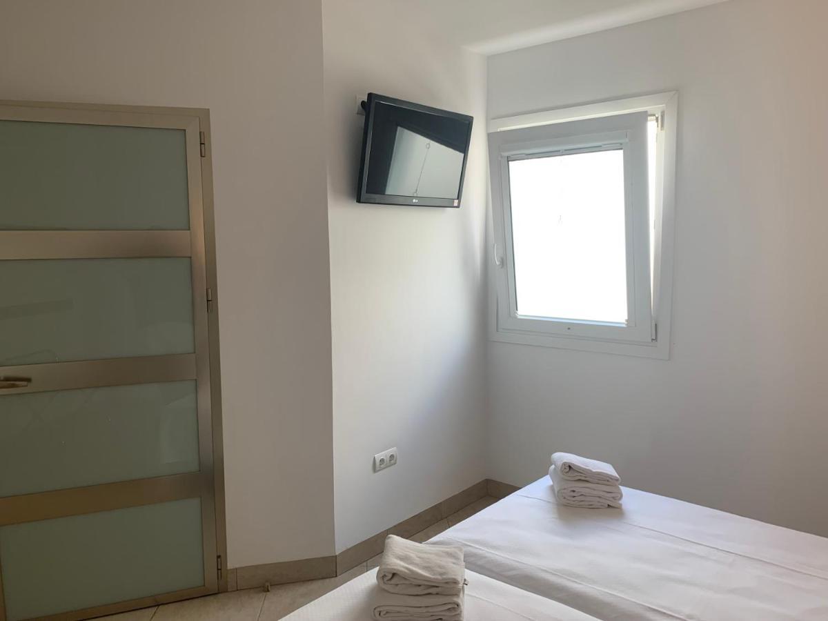 Hostal Tarifa -Recepcion Abierta Las 24H- 외부 사진